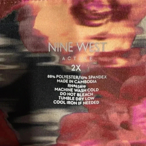 Nine West Active Mesh-Inset Cropped Leggings - Picture 10 of 10